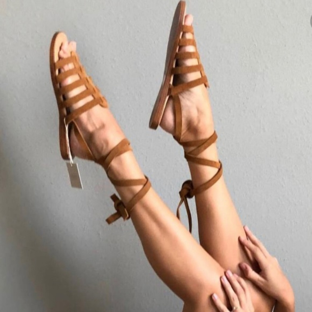 Barbara Barbieri  Tie around your legs Sandals